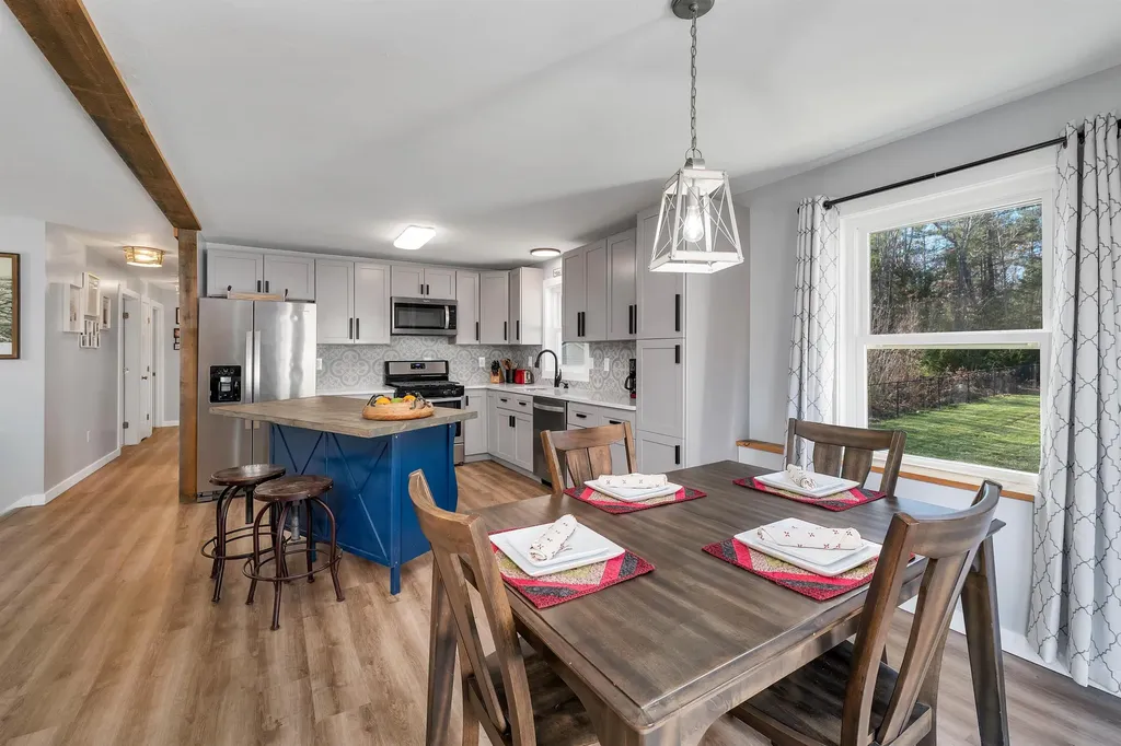 85 Summit View Drive Moultonborough NH 03254