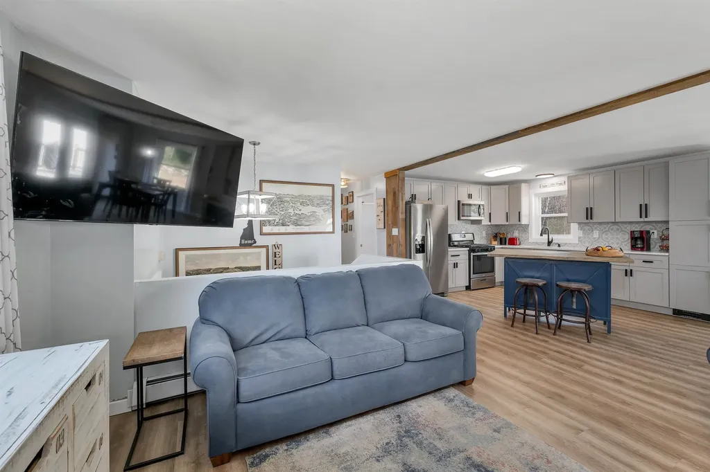 85 Summit View Drive Moultonborough NH 03254