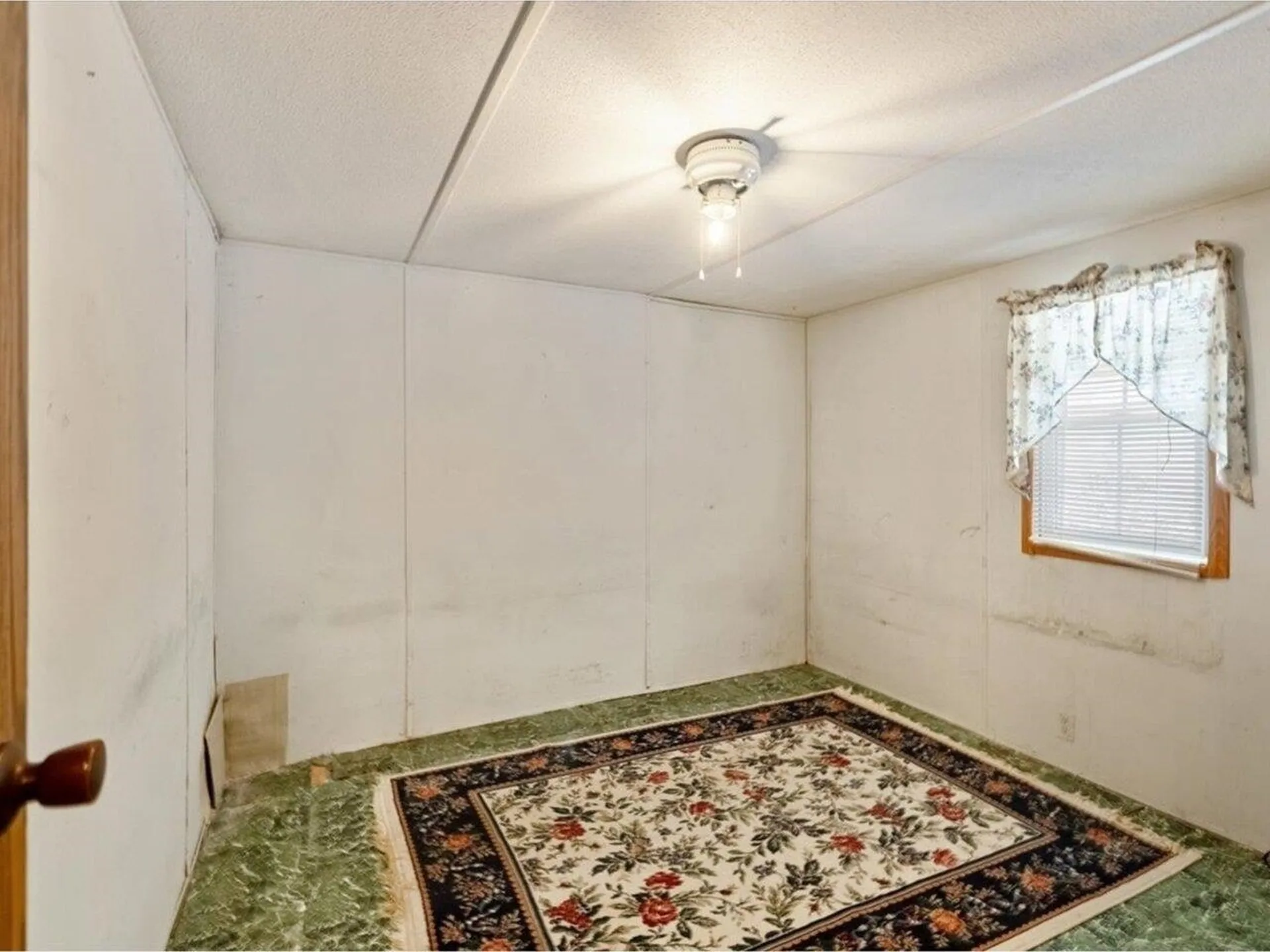 86 Vantine Avenue Alburgh VT 05440