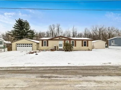 86 Vantine Avenue Alburgh VT 05440