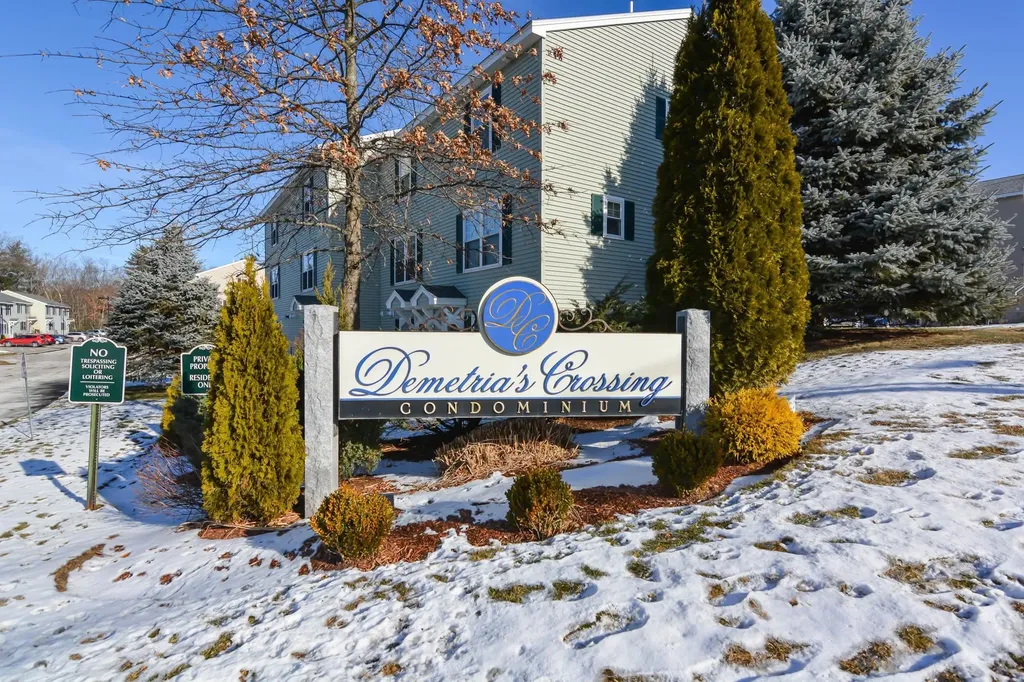 178 Karatzas Avenue Manchester NH 03104