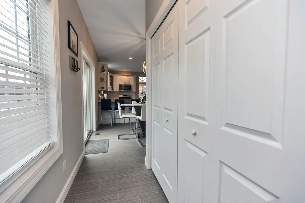 5 Sophie Circle Hooksett NH 03106