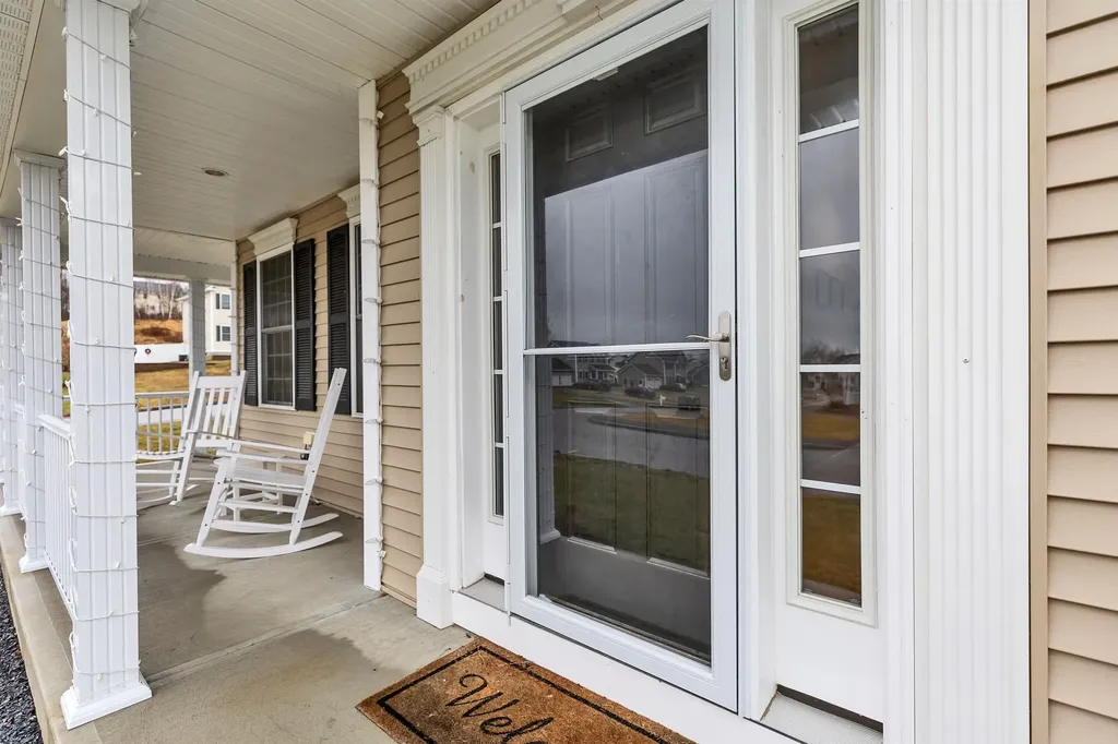 5 Sophie Circle Hooksett NH 03106