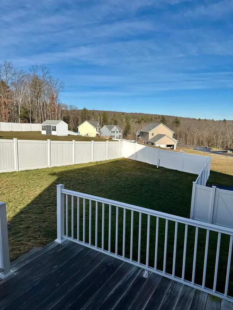 5 Sophie Circle Hooksett NH 03106