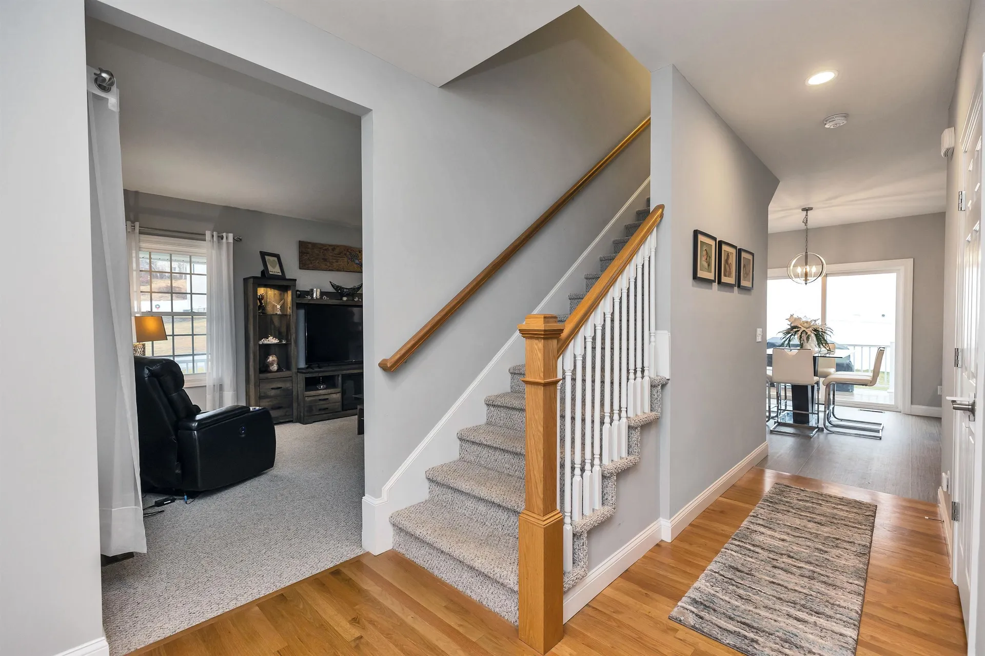 5 Sophie Circle Hooksett NH 03106