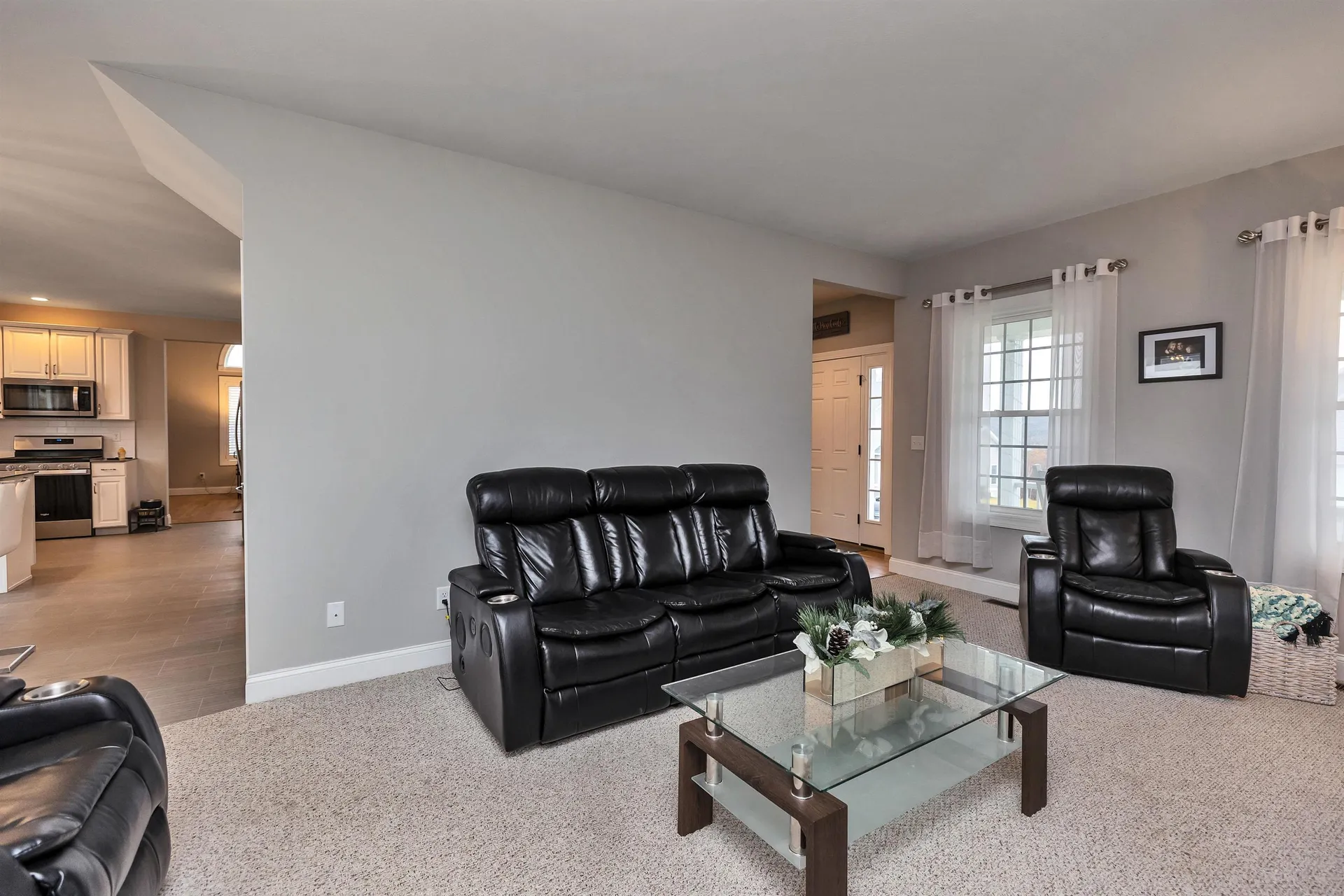 5 Sophie Circle Hooksett NH 03106