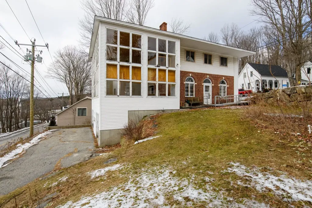 58 Central Street Sunapee NH 03782