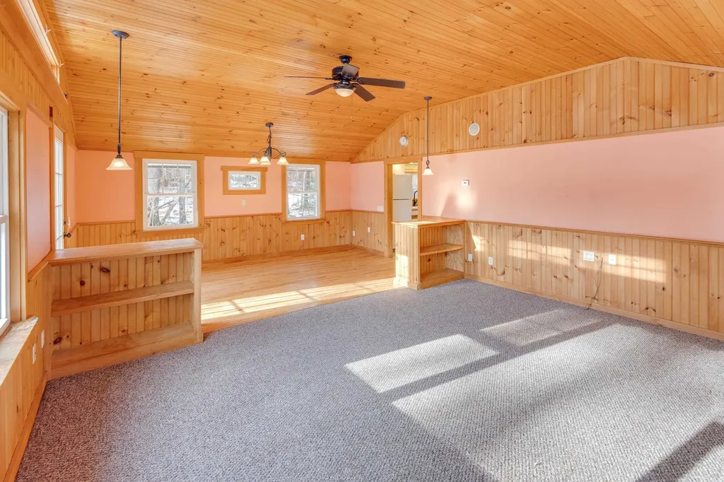 153 Mill Road Rumney NH 03266