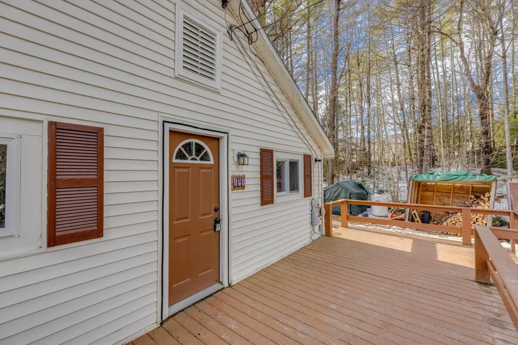 153 Mill Road Rumney NH 03266