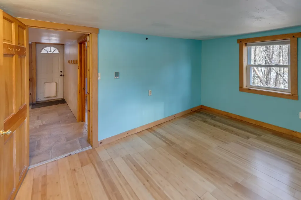 153 Mill Road Rumney NH 03266