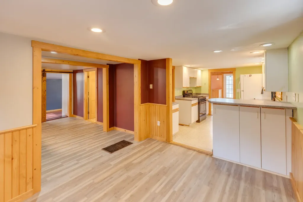 153 Mill Road Rumney NH 03266