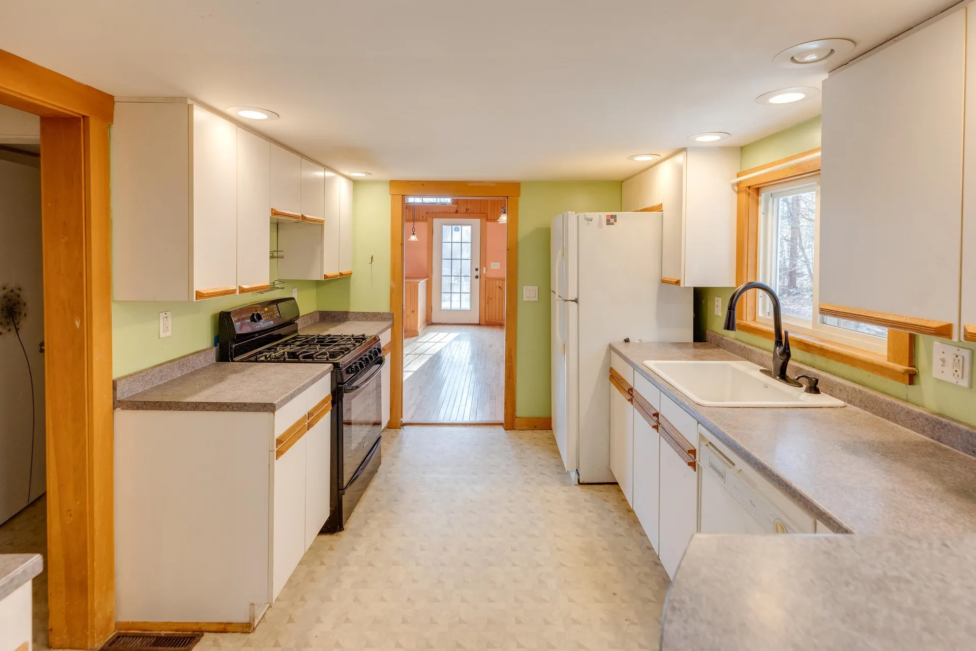 153 Mill Road Rumney NH 03266