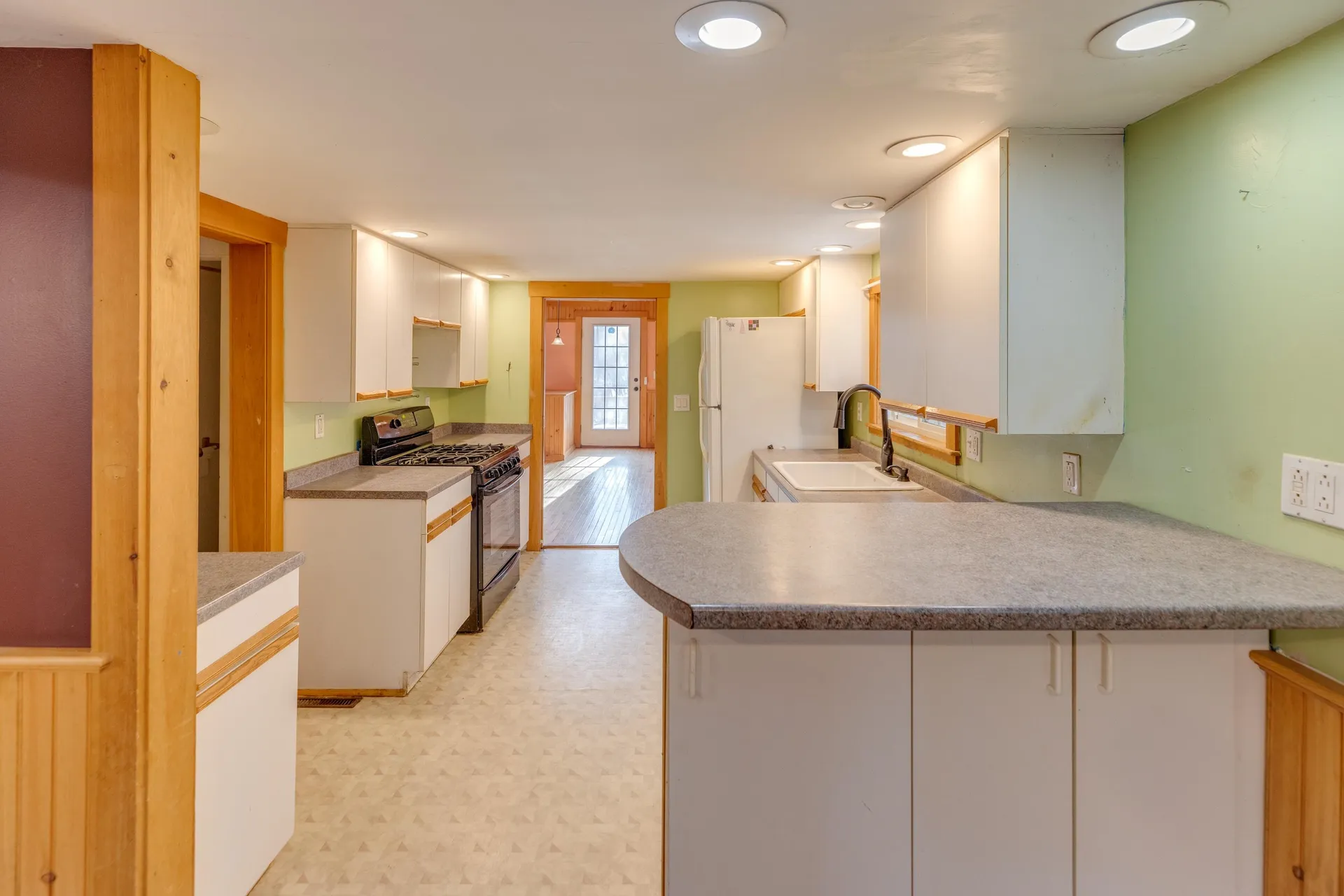 153 Mill Road Rumney NH 03266