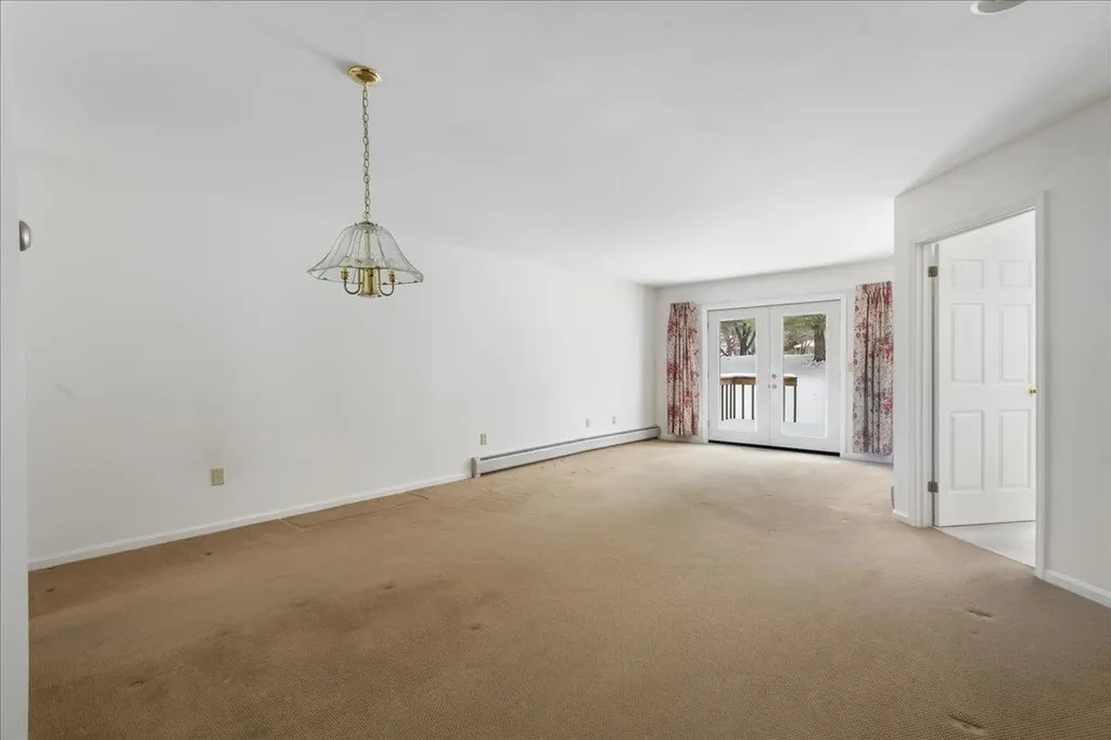 16 Clover Drive Essex VT 05452