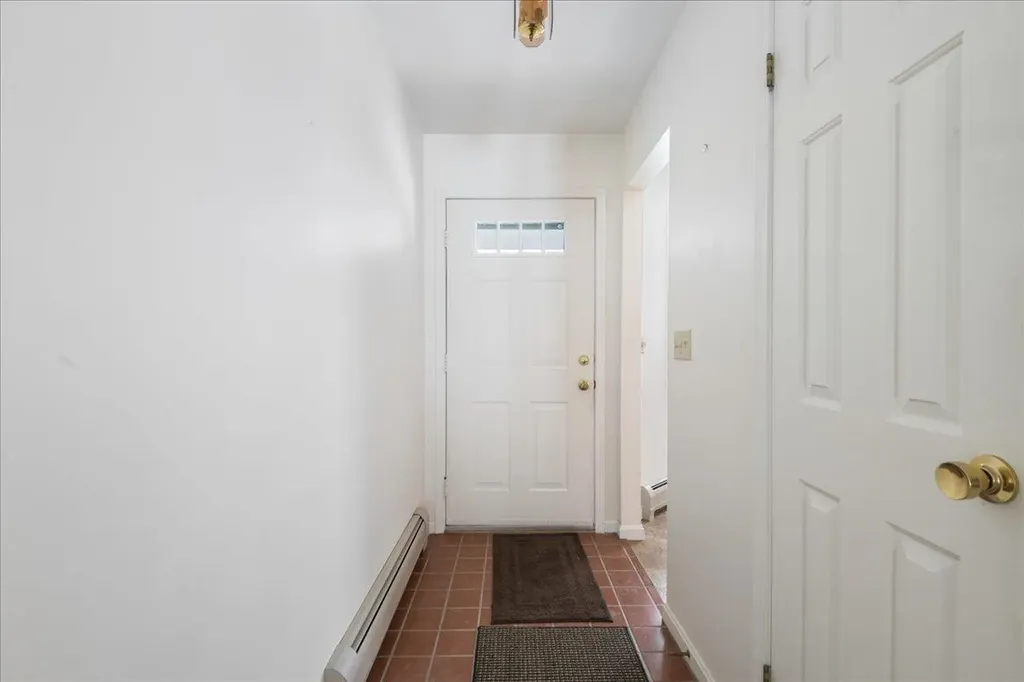 16 Clover Drive Essex VT 05452