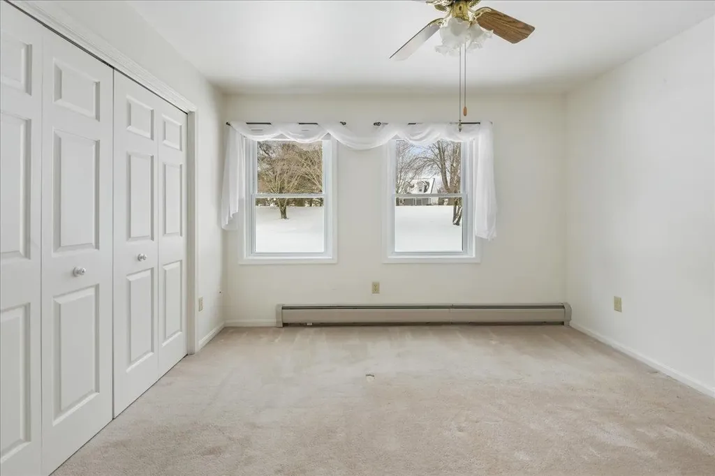 16 Clover Drive Essex VT 05452