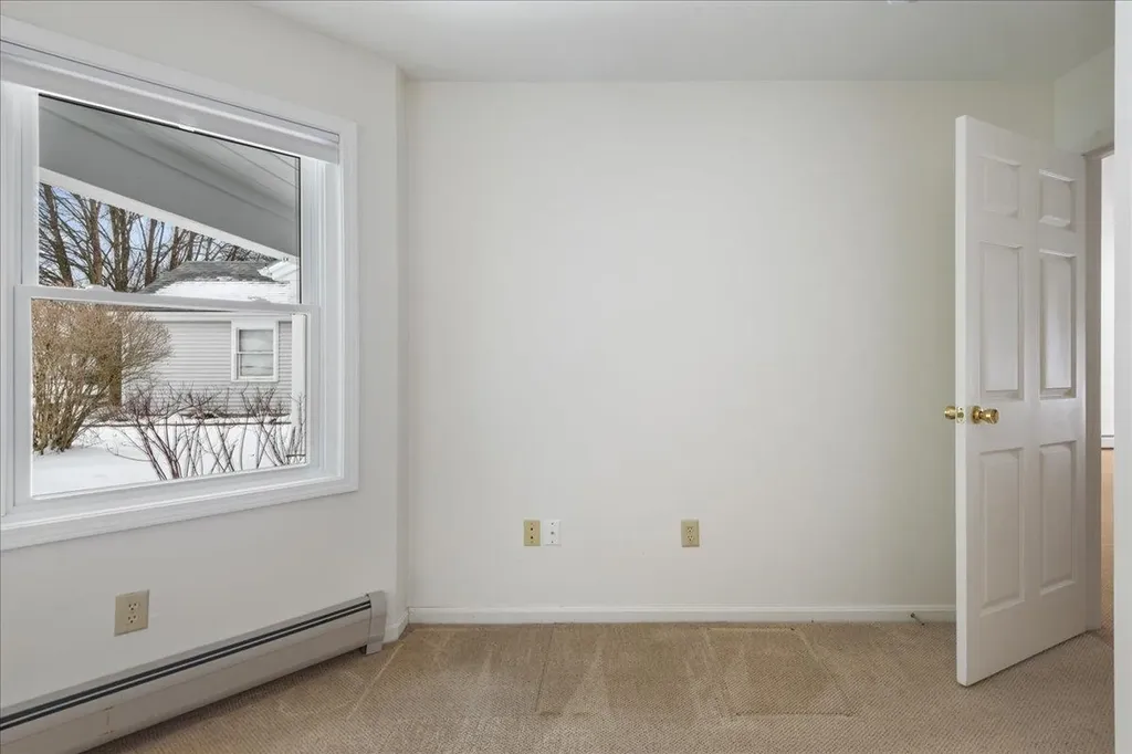 16 Clover Drive Essex VT 05452