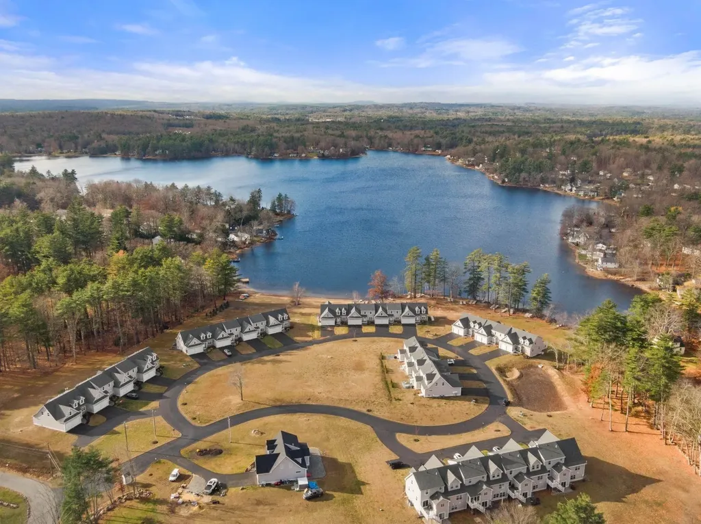 20 Kibrel Court Sandown NH 03873