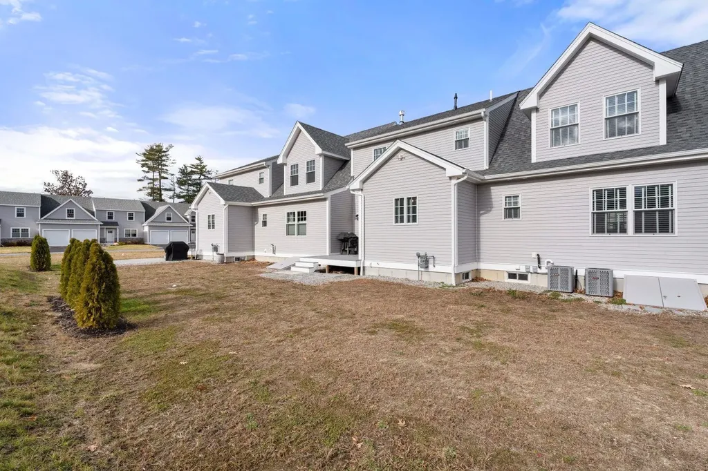 20 Kibrel Court Sandown NH 03873