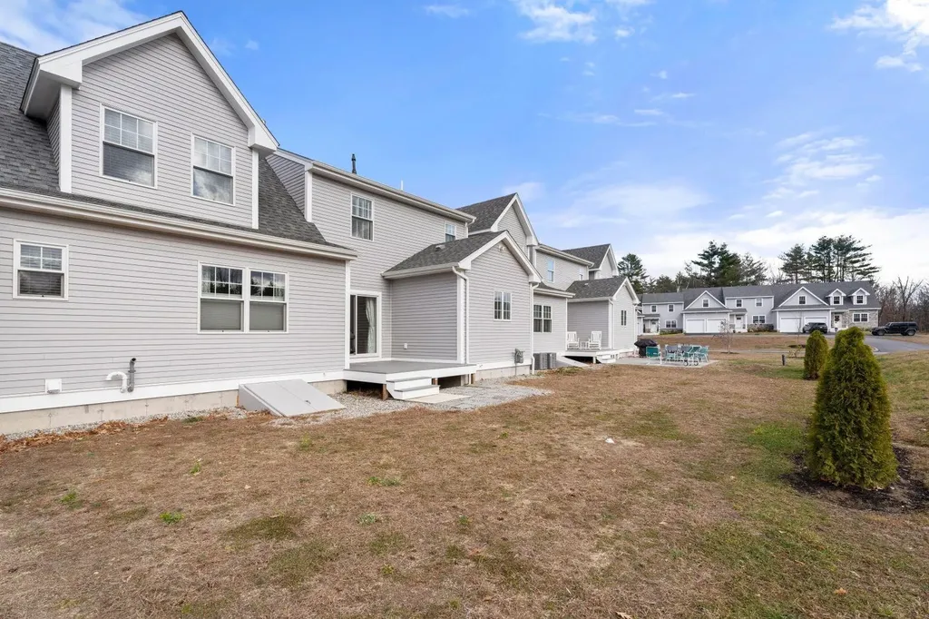 20 Kibrel Court Sandown NH 03873