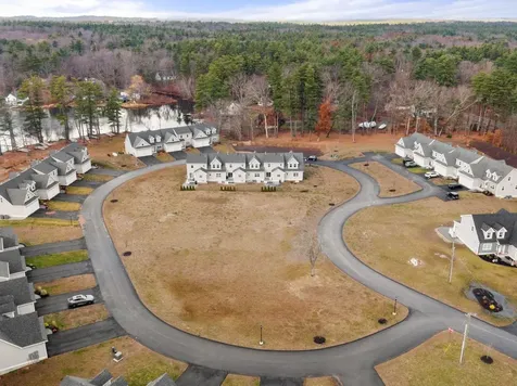 20 Kibrel Court Sandown NH 03873