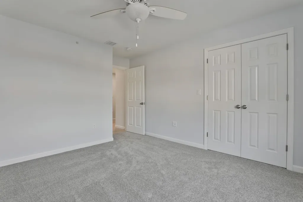 45 Centerwood Way Manchester NH 03102