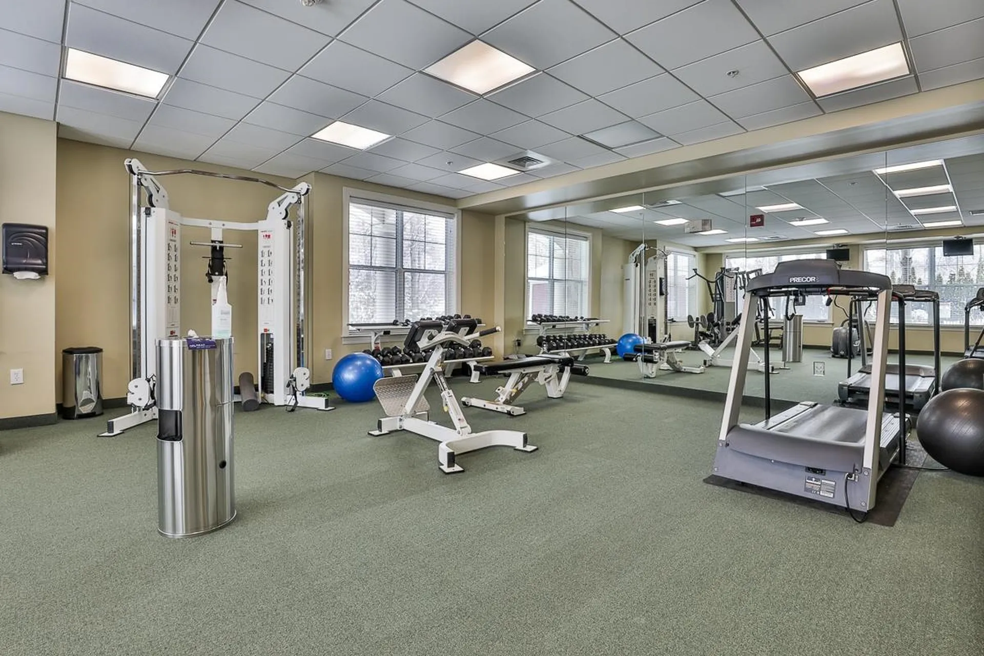 45 Centerwood Way Manchester NH 03102