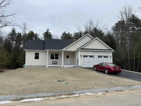 21 Freedom Drive Rochester NH 03867