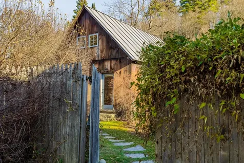 7a Brownsville Road Hartland VT 05048