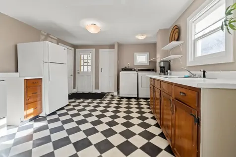 7 Brownsville Road Hartland VT 05049
