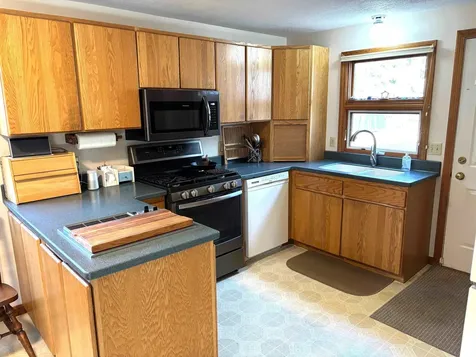 334 Tolend Road Dover NH 03820