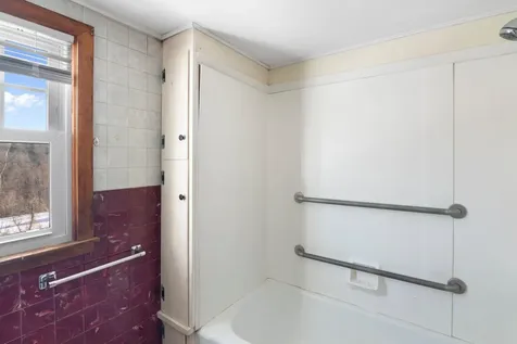 56 Park Laughton Road Dummerston VT 05346