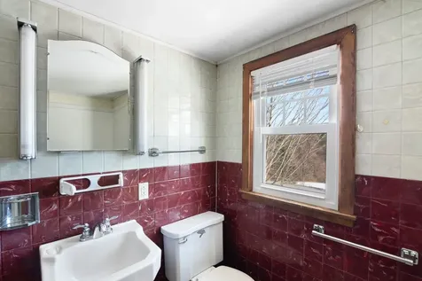 56 Park Laughton Road Dummerston VT 05346