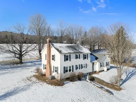 56 Park Laughton Road Dummerston VT 05346