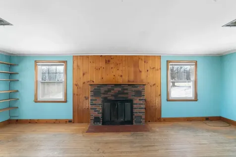 56 Park Laughton Road Dummerston VT 05346