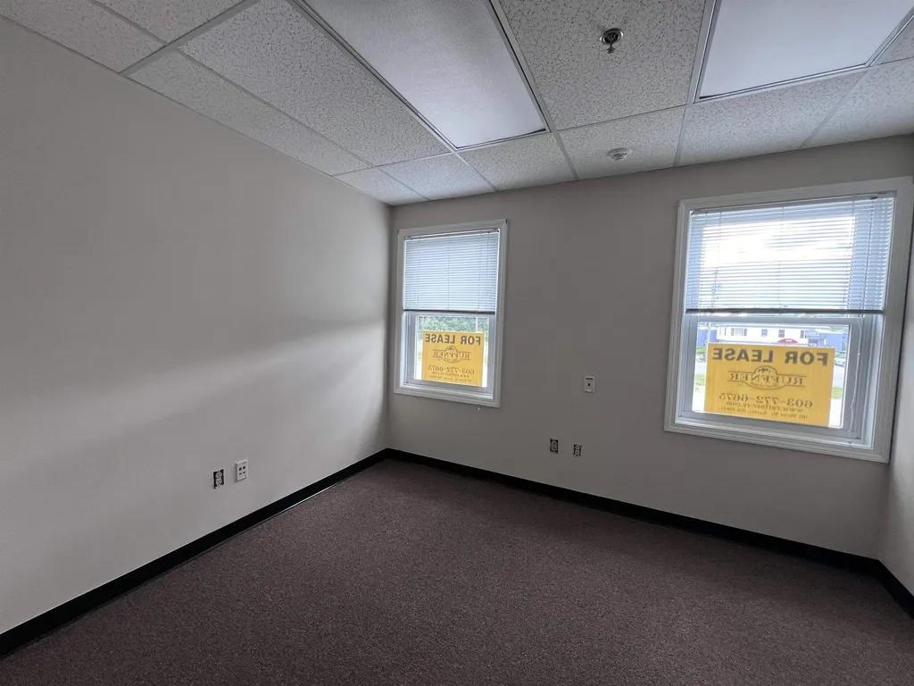 137 Epping Road Exeter NH 03833