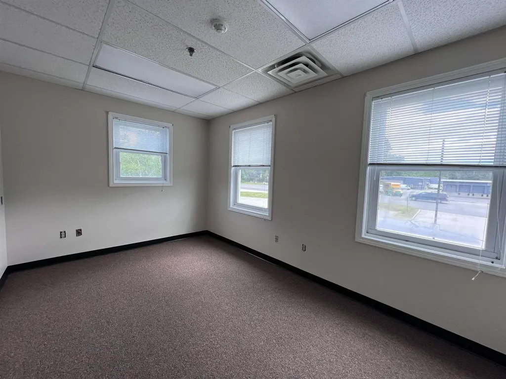 137 Epping Road Exeter NH 03833