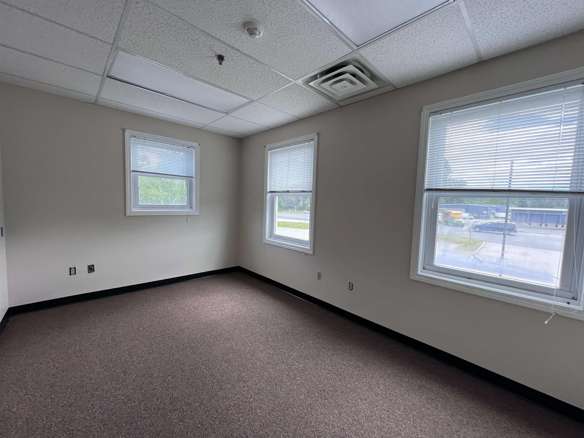 137 Epping Road Exeter NH 03833