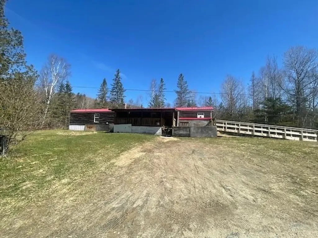 76 Potter Road Stark NH 03582
