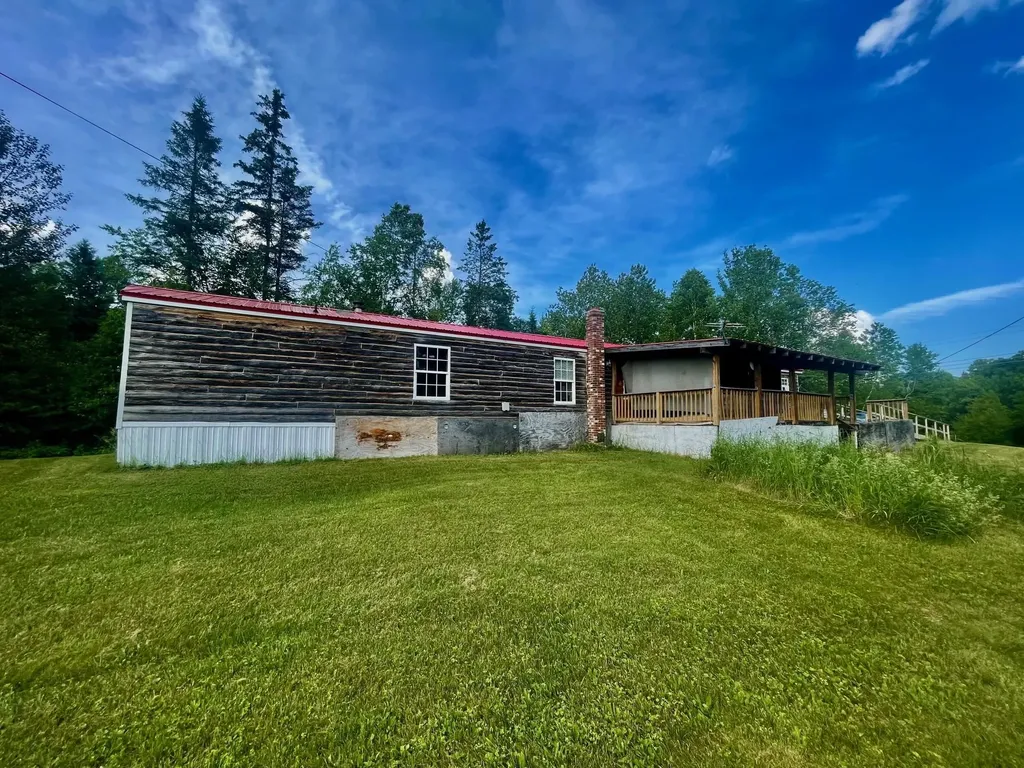 76 Potter Road Stark NH 03582