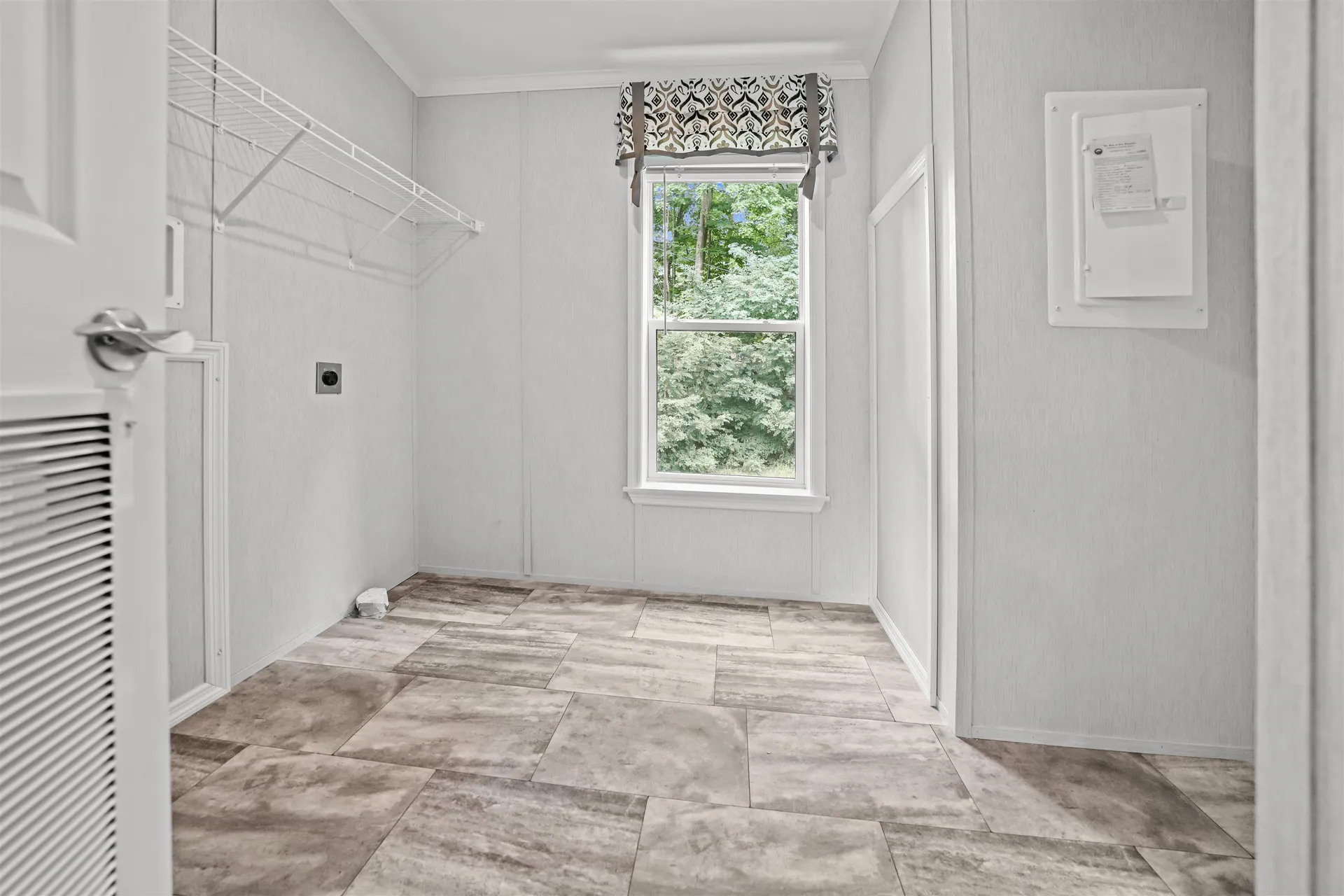 303 Old Lake Shore Road Gilford NH 03249