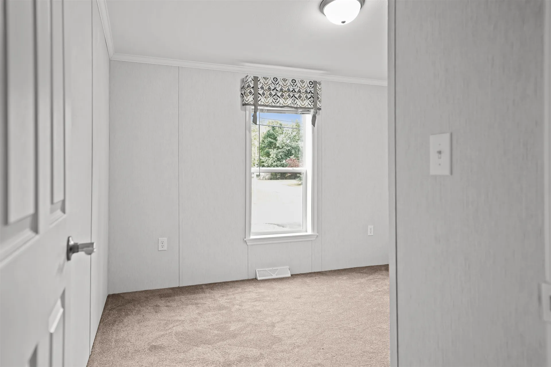 303 Old Lake Shore Road Gilford NH 03249