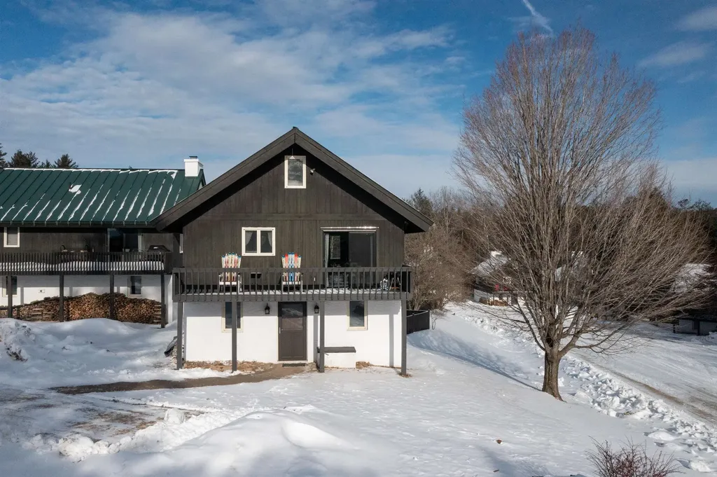 2 Byington Lane Winhall VT 05340