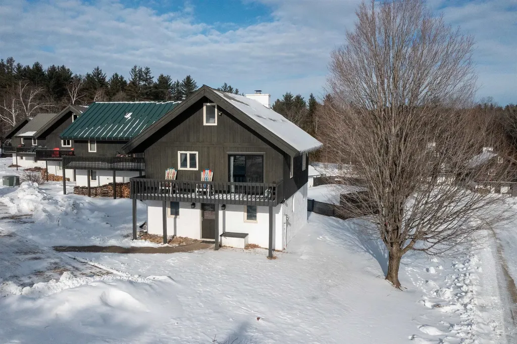 2 Byington Lane Winhall VT 05340
