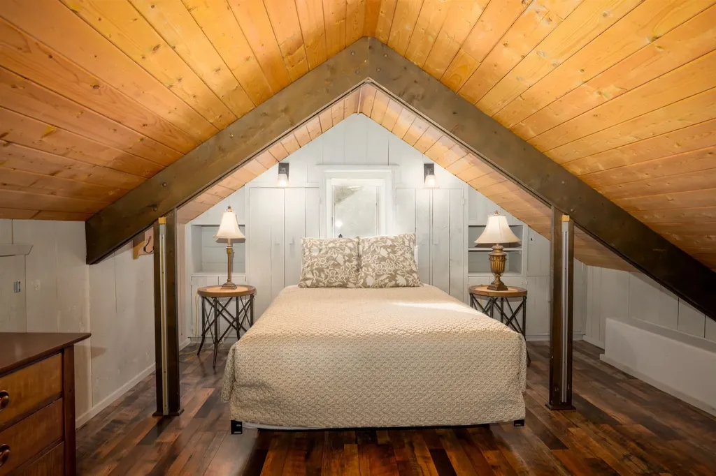 2 Byington Lane Winhall VT 05340