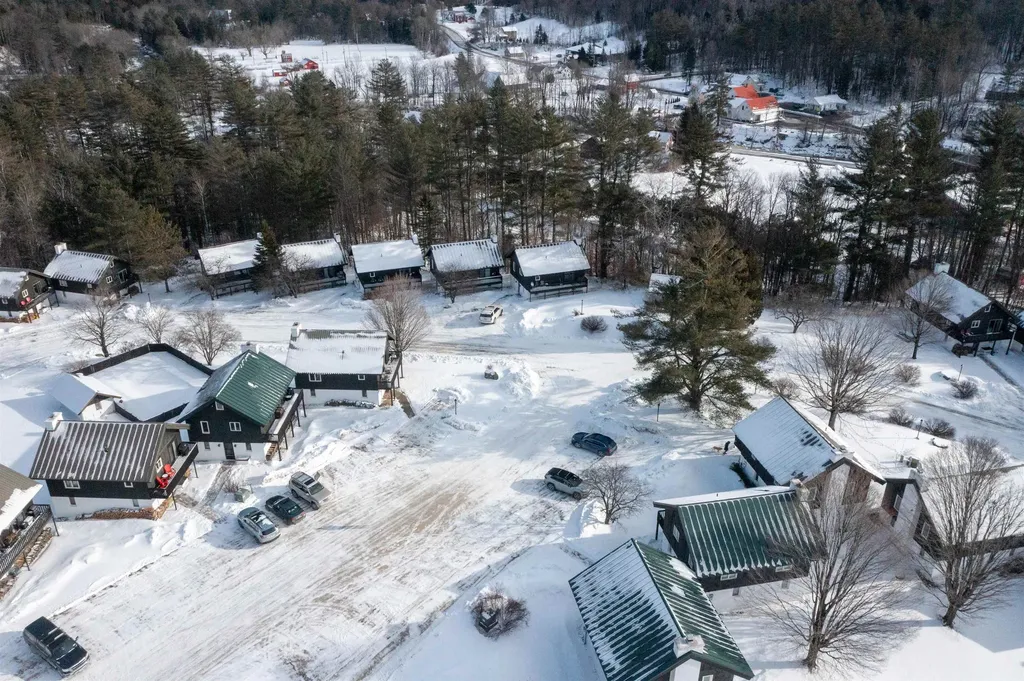 2 Byington Lane Winhall VT 05340