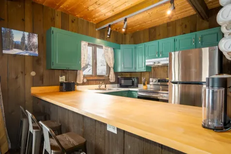 2 Byington Lane Winhall VT 05340