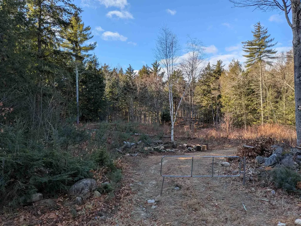 2-55 Caesars Road Mont Vernon NH 03057