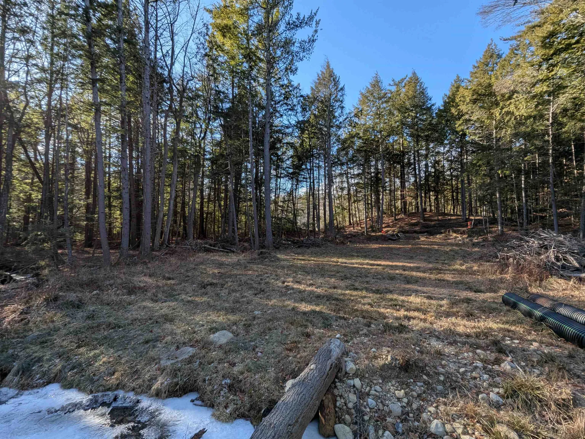 2-55 Caesars Road Mont Vernon NH 03057