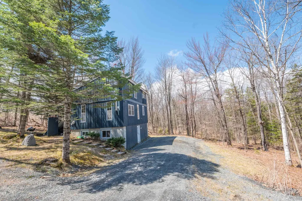 7224 Route 100 Wardsboro VT 05355